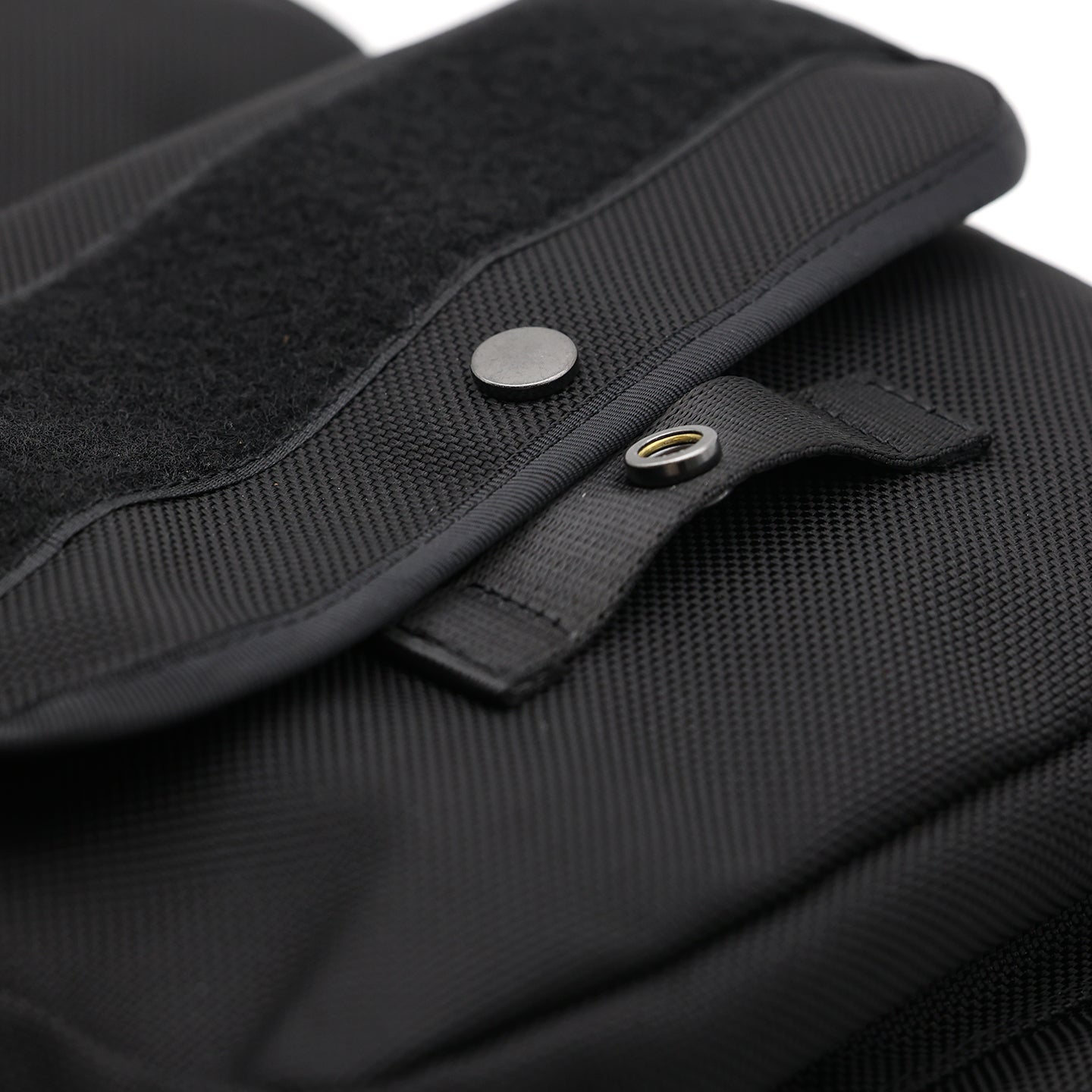 HUITTO　×　L.E.D.BITES　コラボ　ヘルメットバッグ