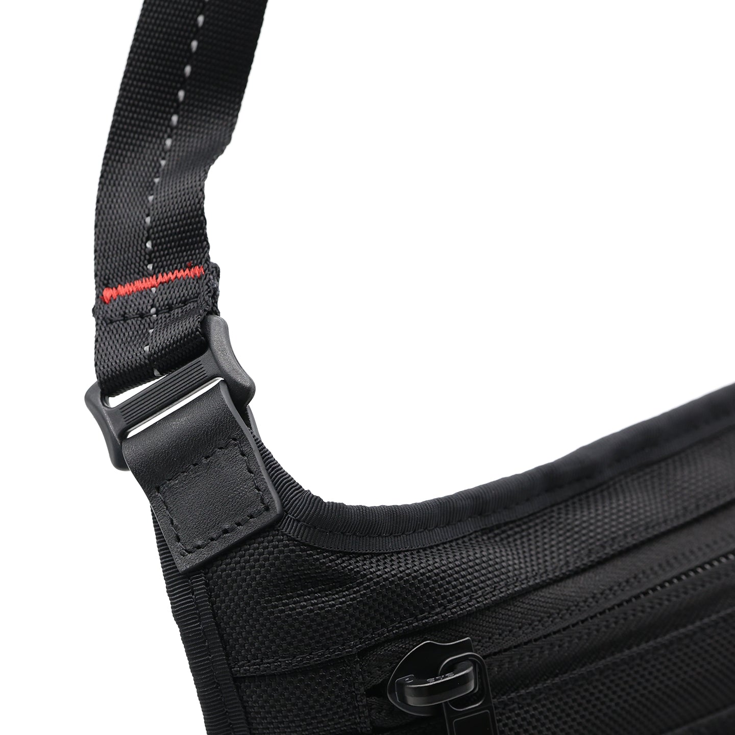 HUITTO　×　L.E.D.BITES　コラボ　ショルダーバッグ